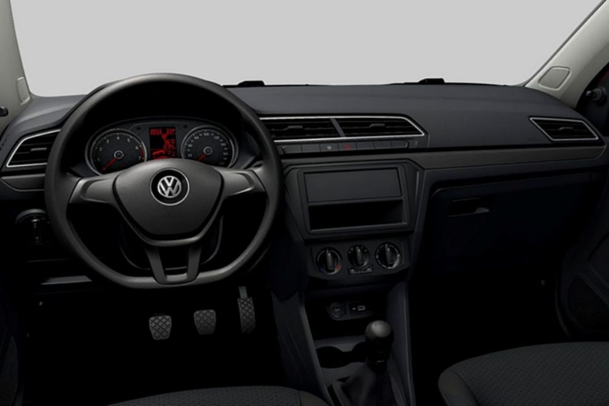 Volante e painel do VW Voyage