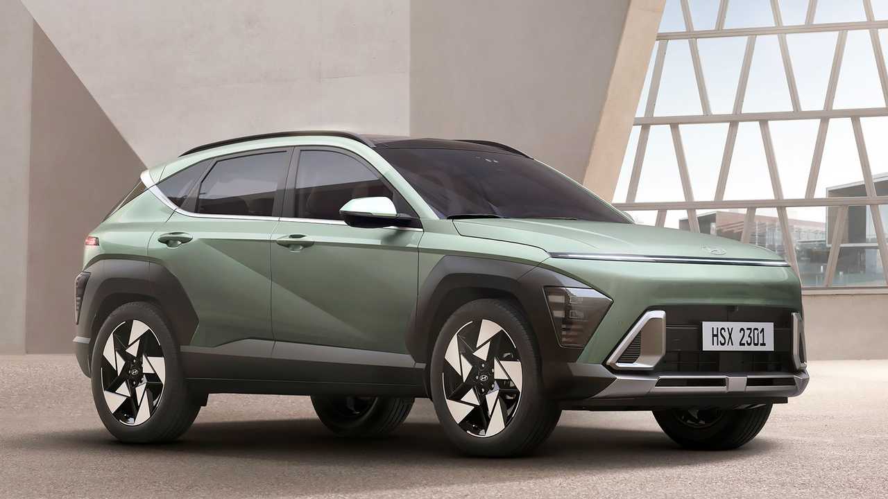 Visual externo do novo Hyundai Kona 2024 na cor verde musgo