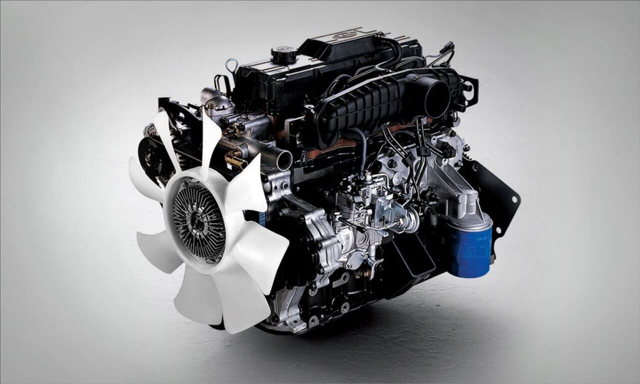 Motor de 2.5 litros, 4 cilindros em linha, 16 válvulas, turbo diesel intercooler