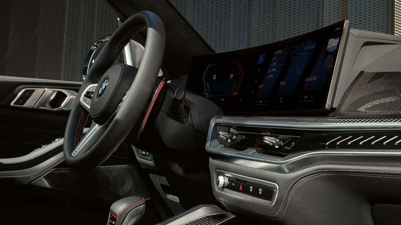 Foto interna do BMW X5 2024