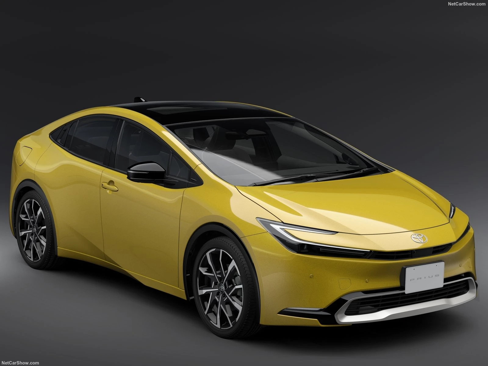 Novo Toyota Prius 2024 amarelo